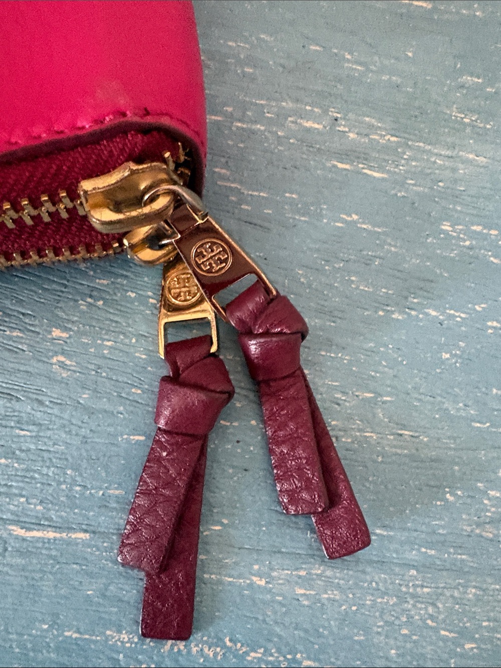 Fair condition Tory Burch wallet - Picture 2 of 11